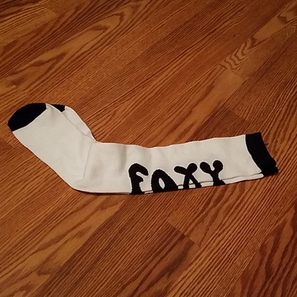 NWT foxy socks - Picture 2 of 3